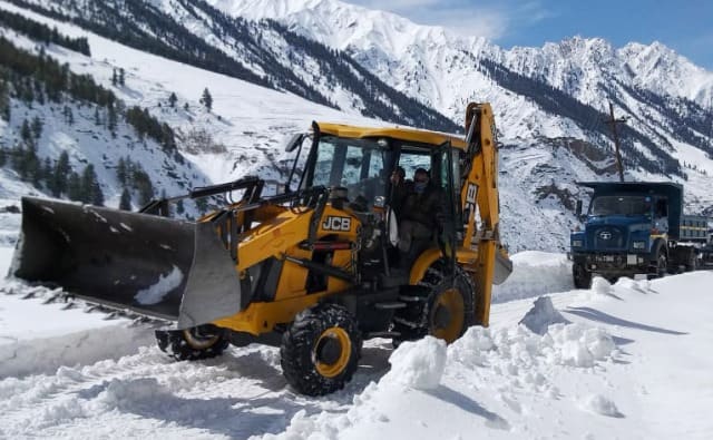 Snow Clearing Operation In HImachal