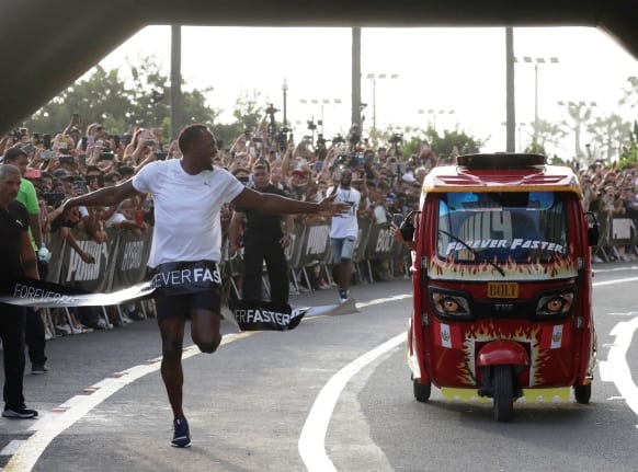 Usain Bolt Versus Moto Taxi