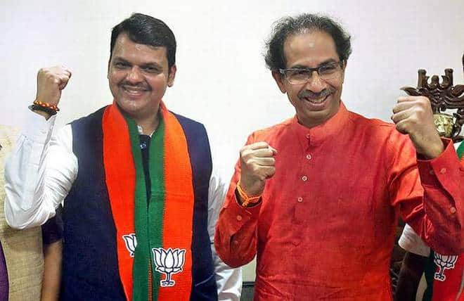 Devender Fadanvis And Uddhav Thackeray