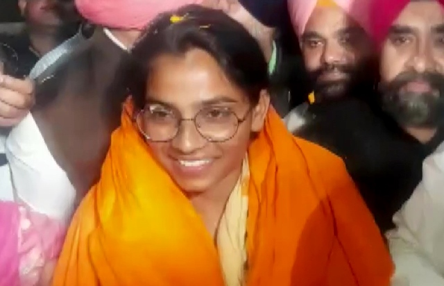 Nodeep Kaur At Gurdwara Rakab Ganj Delhi