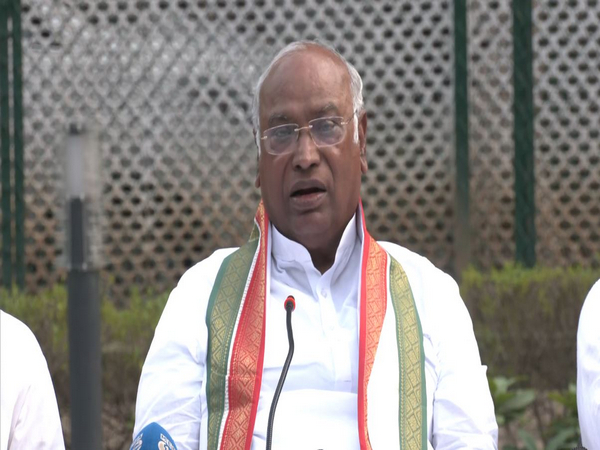 Kharge Rahul Gandhi