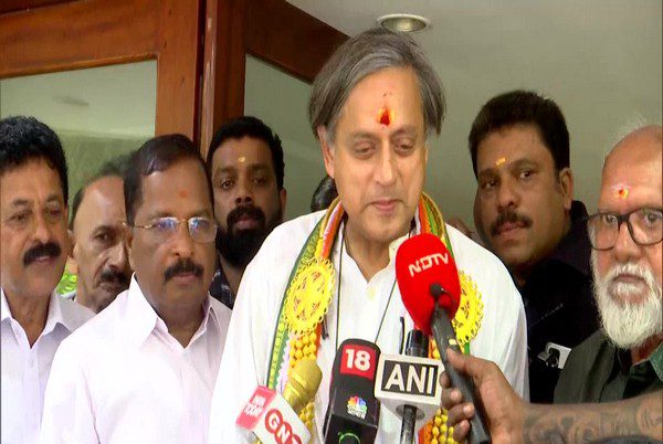 Tharoor Rejects Chacko Invite