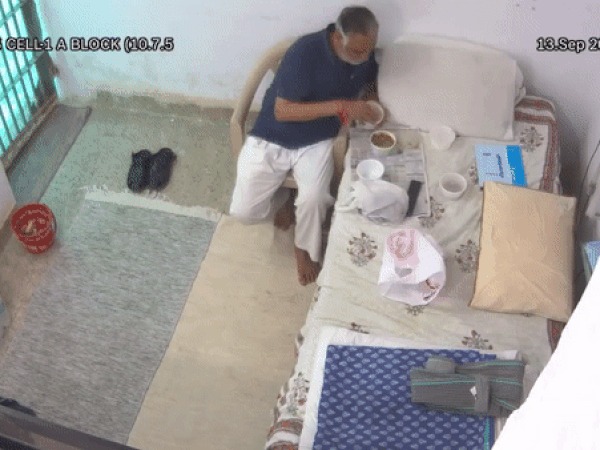 Satyendar Jain viral video