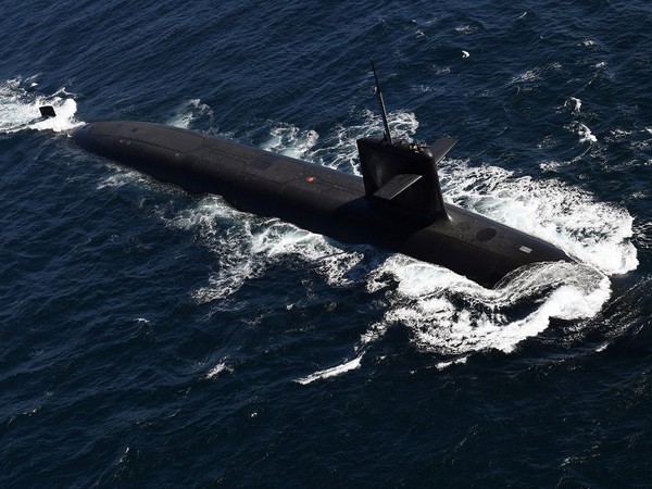 Australia Unveils Underwater Vehicle To Counter China | Lokmarg