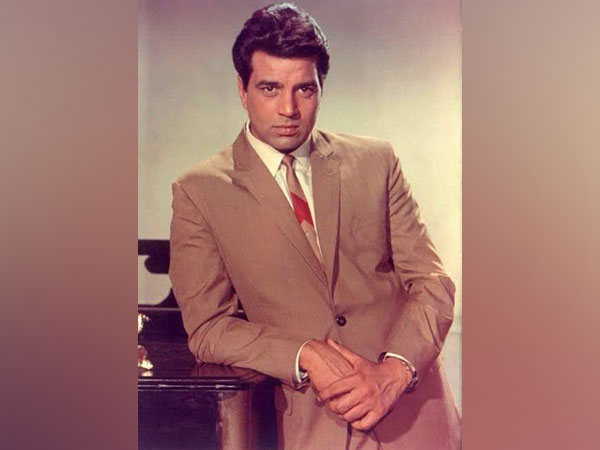 Bollywood Celebs Wishes Dharmendra