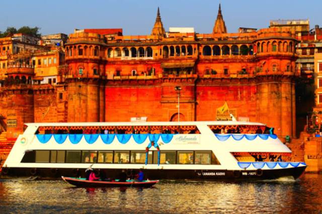 Modi Flags Off World's Longest Cruise MV Ganga Vilas In Varanasi | Lokmarg