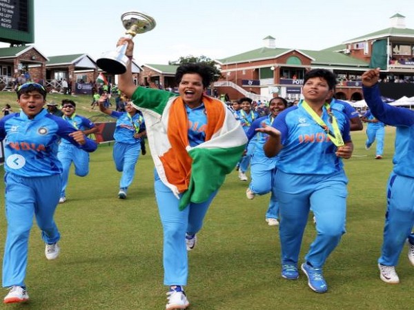 Cricket Fraternity Lauds Women In Blue's U19 T20 World Cup Triumph | Lokmarg