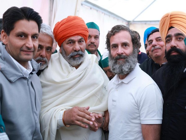 Rahul Meets Tikait During Haryana Leg Of Bharat Jodo | Lokmarg