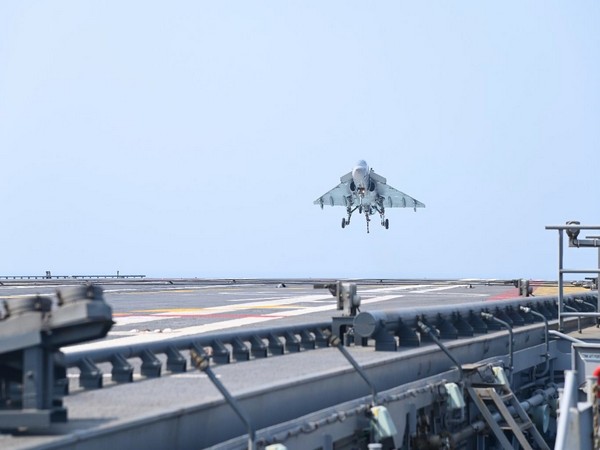 LCA Navy Carries Out Maiden Landing On INS Vikrant