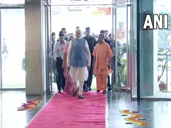 Modi Arrives In Varanasi For One World TB Summit