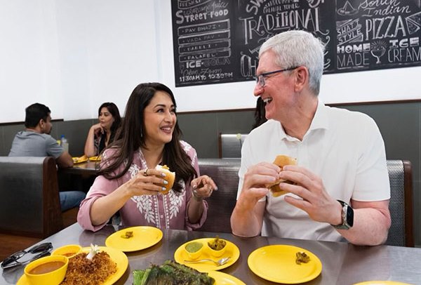 Madhuri Dixit And Tim Cook