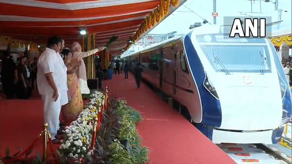 Modi To Flag New Vande Bharat Trains