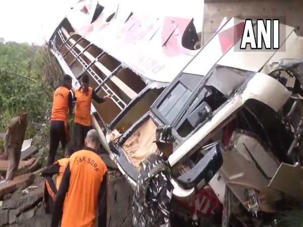 Jammu-Srinagar national highway accident