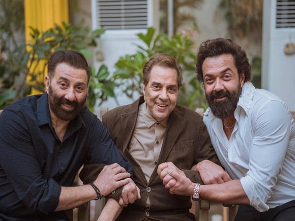 Father's Day actors Sunny Deol Bobby Deol and Esha Deol
