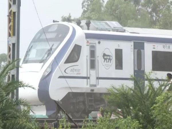 Howrah-Puri Vande Bharat Express