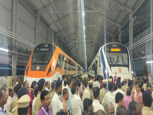 Saffron Vande Bharat Express