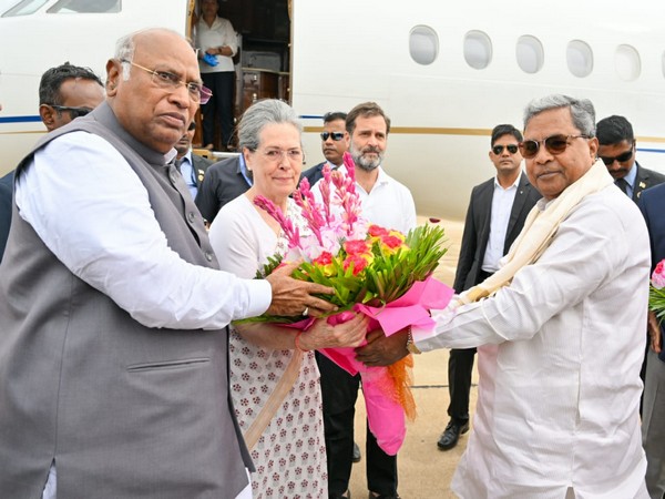 Sonia Kharge Rahul in bengaluru for opposition meet