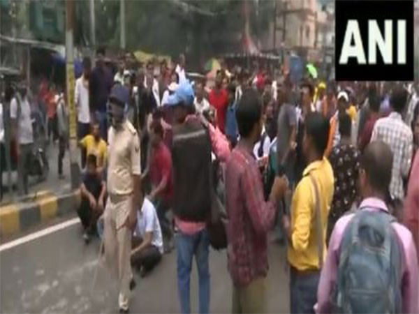 Bihar Police lathi charge on Ctet aspirants