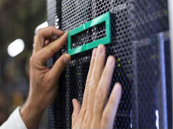 Hewlett high end servers in India