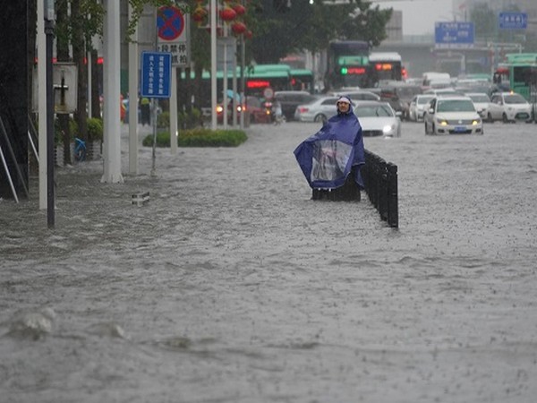 Heavy Rain Lashes China