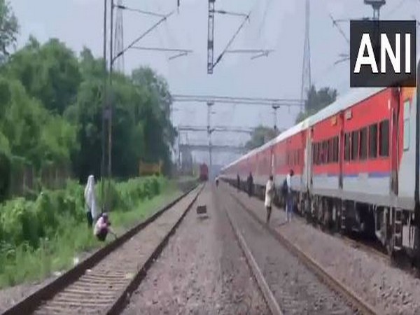 Khajuraho-Udaipur train