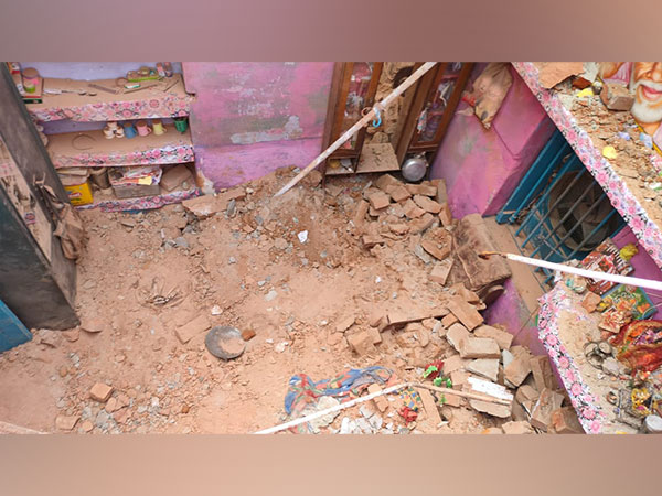 House Collapses In Lucknow