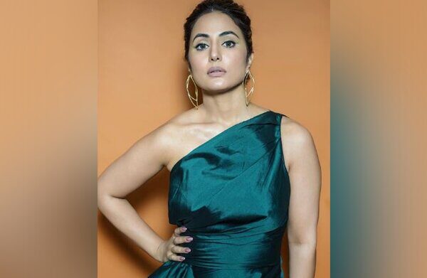 Hina Khan Resumes Work