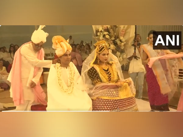 Watch: Randeep Hooda, Lin Laishram turn Manipuri groom and bride