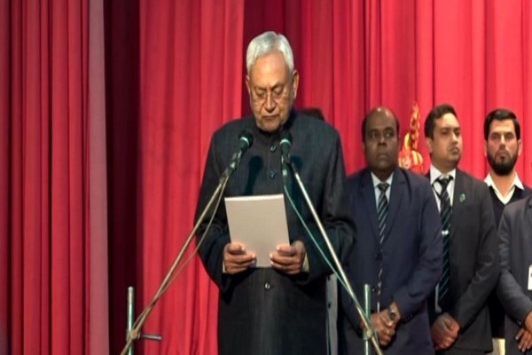 Nitish Takes Oath of Bihar CM For Record 9th Time