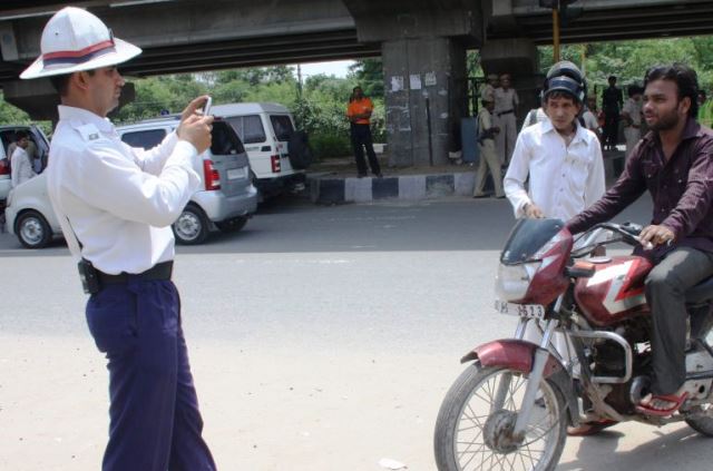 Gurgaon Traffic Cops Get AC Jackets