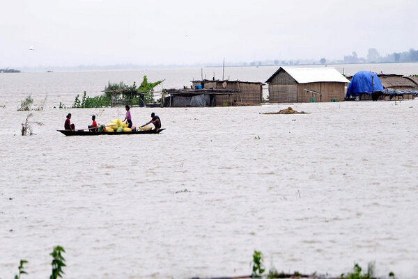 Home Minister on Flood