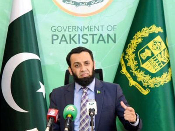 Pakistan Information Minister Attatullah Tarar