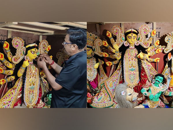 Durga puja artisans Kolkata's potters' hub Kumartuli