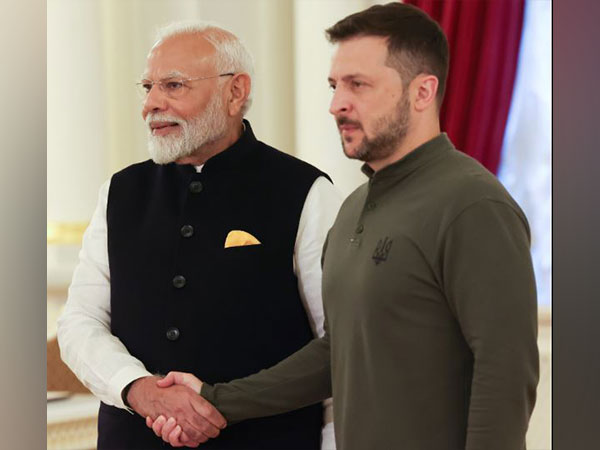 Ukraine Volodymyr Zelenskyy. Modi peace